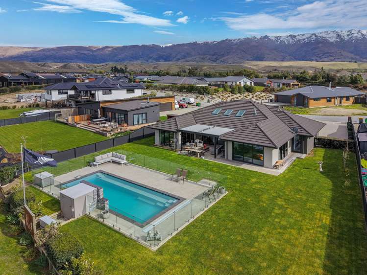 10 Arion Court, Mount Pisa_1