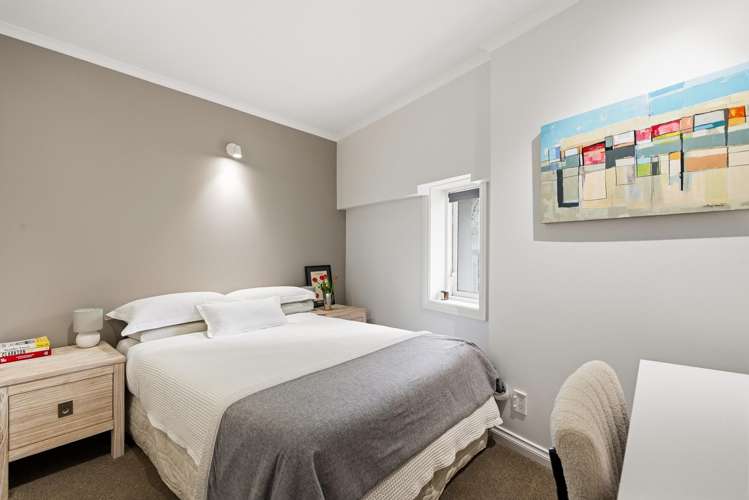 1.12/1 Queens Wharf Wellington Central_10