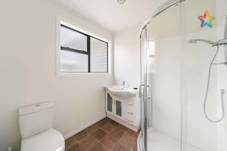 17 Reynolds Street Taita_12