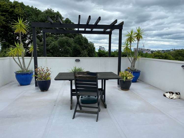 9/11 Ballin Street Ellerslie_9