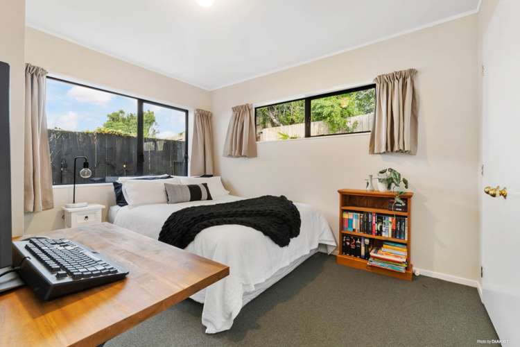 25 Aspiring Avenue Clover Park_8