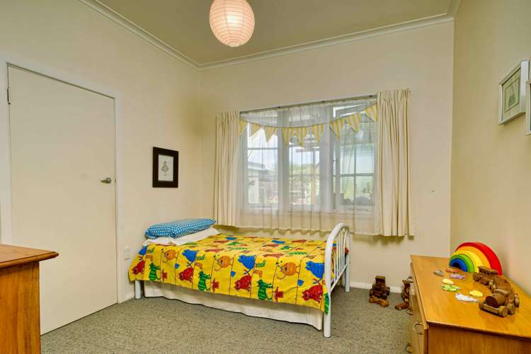 908 Clive Street Akina_6