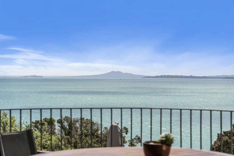 15 Omana Esplanade Maraetai_30