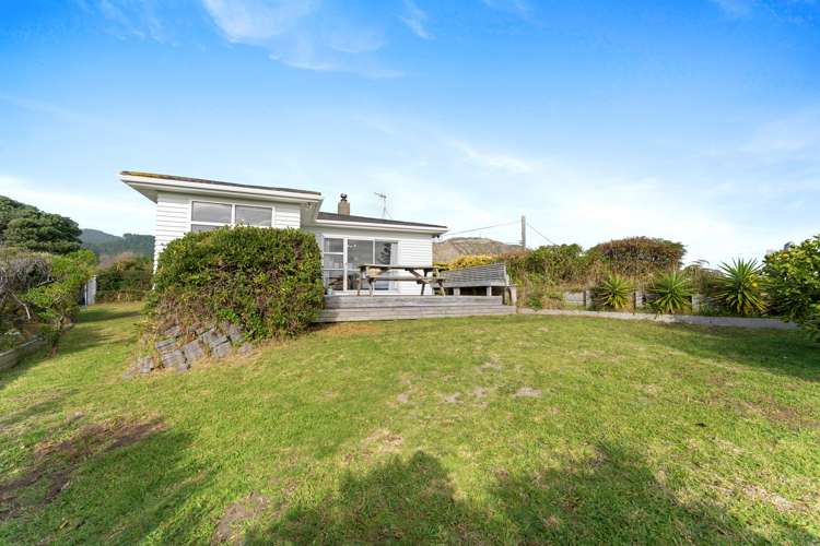 9 Miriona Grove Paekakariki_21