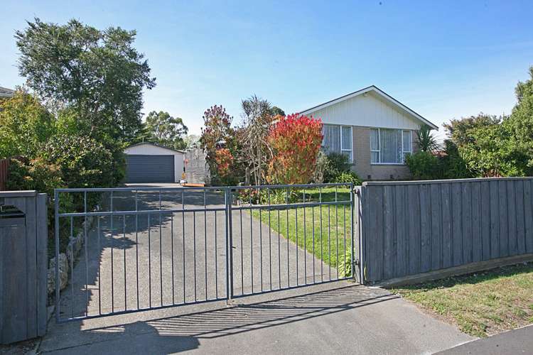 54 Kathleen Crescent Hornby_12