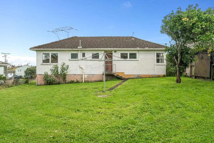 37 Featherston Crescent Otara_10