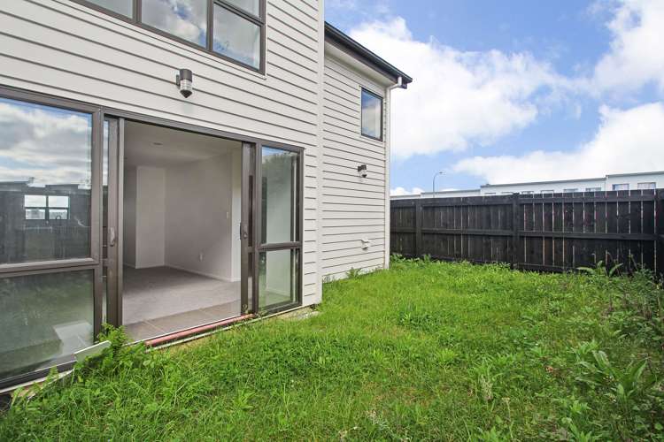 7 Kaha Lane Henderson_15