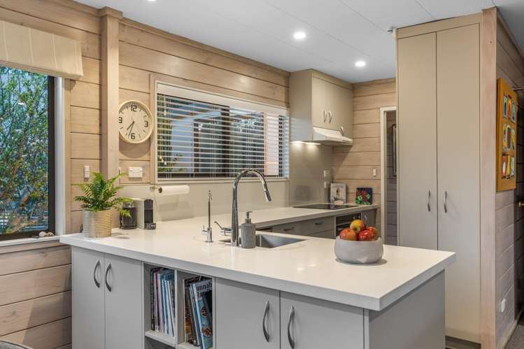 52 Mako Street Oneroa_6