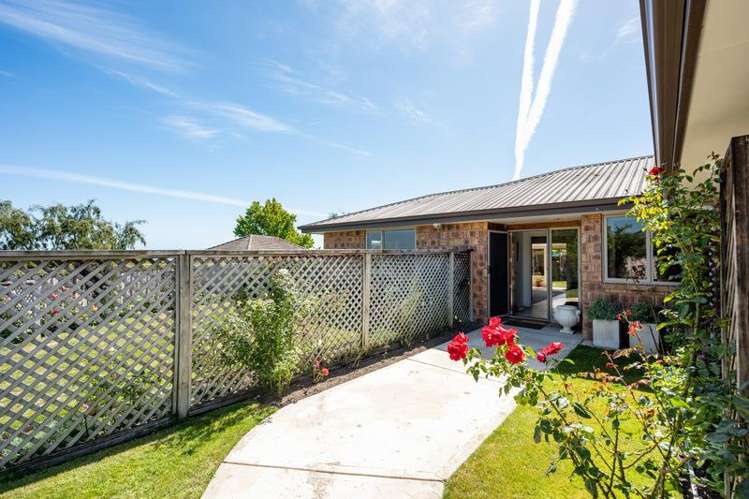 6 Hampshire Place Stoke_14