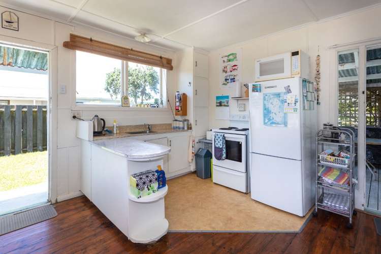 603 Ocean Road Whangamata_11