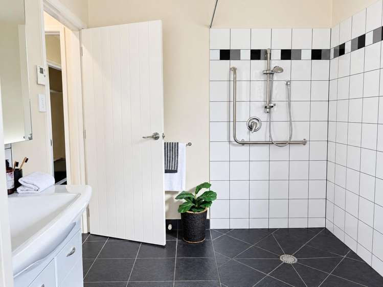 17A Sherwill Street/Port Street East Feilding_8