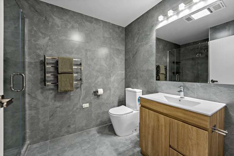 8 Paina Crescent Massey_15