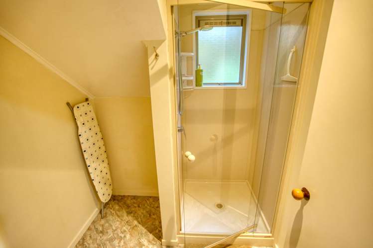 6 Ross Place Te Miko_36