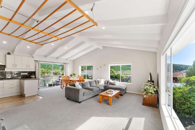 4 Lord Auckland Road Wakefield_8