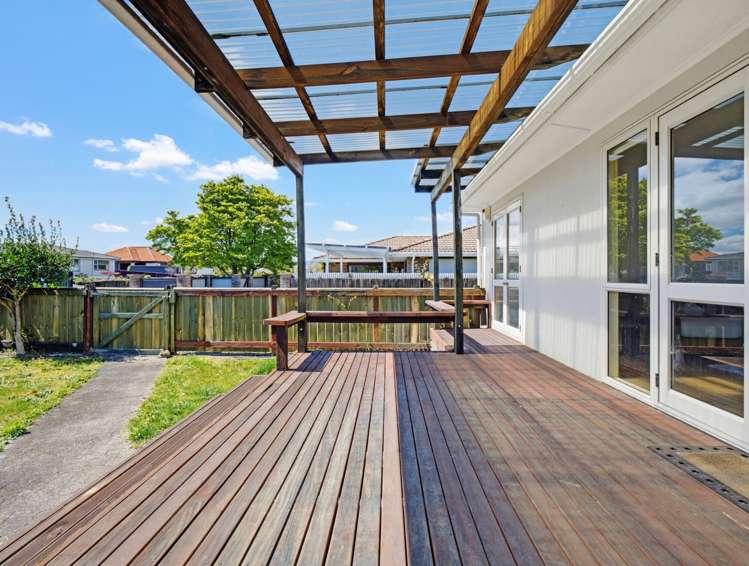 50A Holland Street Glenholme_25