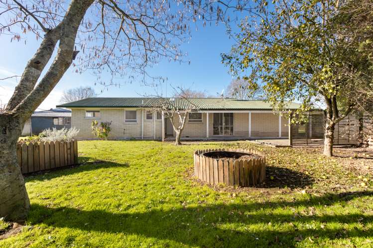 137 Burns Street Leamington_18