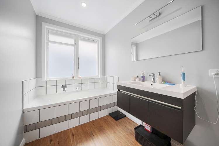 15 Durham Street Solway_13