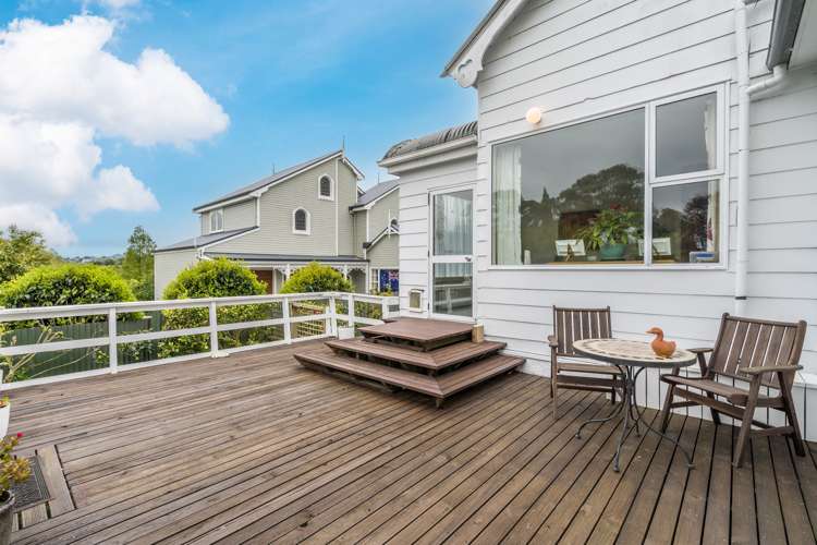 10 Rock Street Gore Surrounds_14