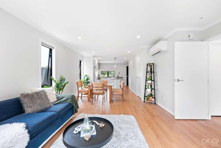 7 Mawai Hakona Drive Wallaceville_5