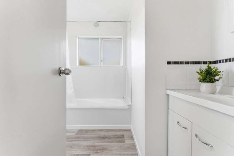 4/49 Lancaster Road Beach Haven_14