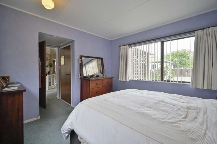 2/1214 Howard Street Parkvale_6