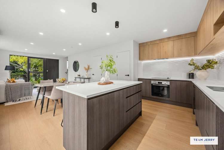 16 Moana Avenue One Tree Hill_6