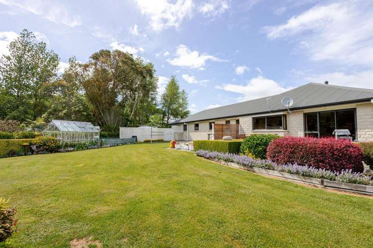 119 Central Mangaone Road Eketahuna_5