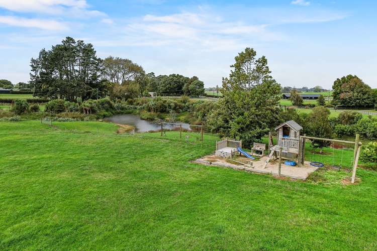 23 Metcalfe Road Ngahinapouri_6