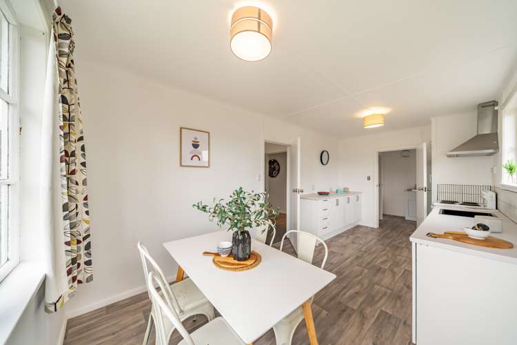 66 Strand Crescent Naenae_11