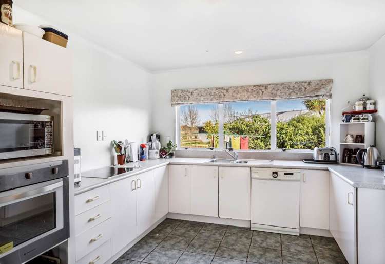 27 Royal Doulton Drive Pukekohe_10