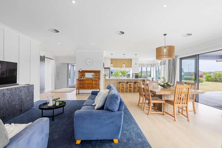 83 Whare Marama Drive Leamington_11