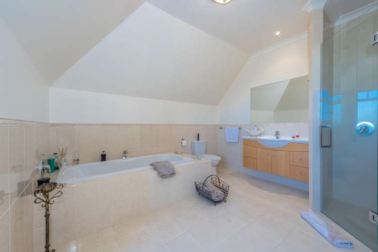 352 Lake View Drive Karapiro_10