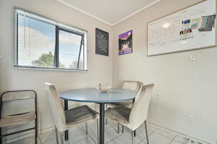 1/2 Arklow Place Flaxmere_3