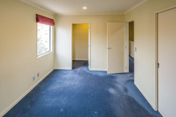 53/305 Evans Bay Parade Hataitai_11