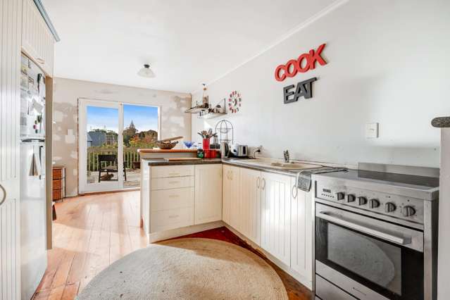 24 Jean Place Stanmore Bay_4