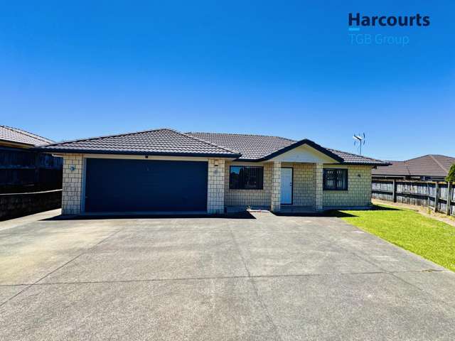 Spacious 4-Bedroom Home with Study in a Prime Location!