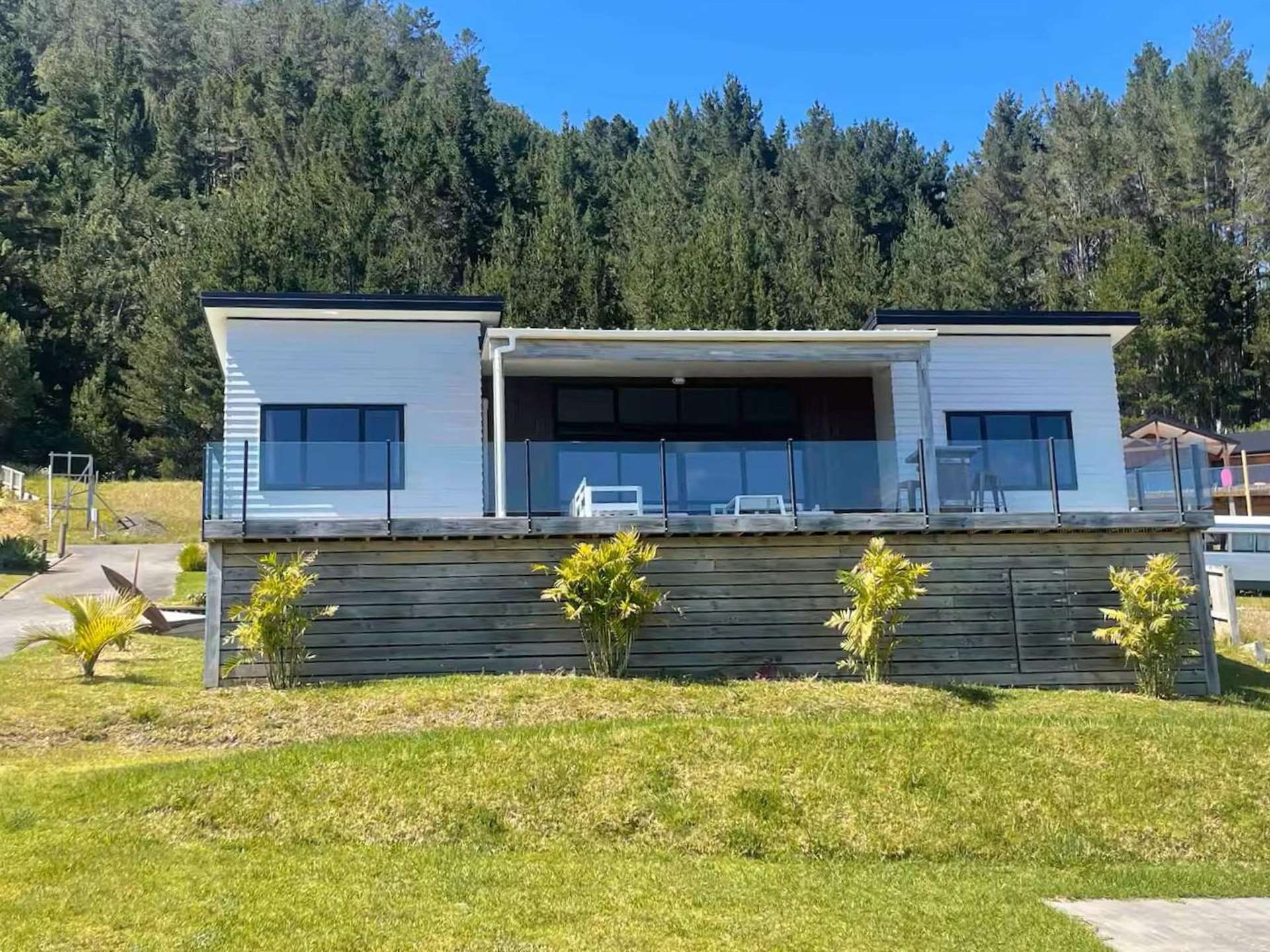 24 Panorama Parade Pauanui_0