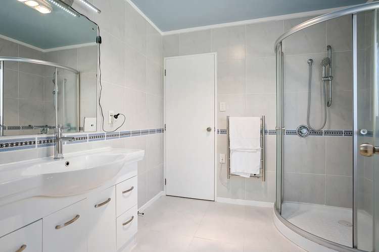 3 Hilliard Place Leamington_13