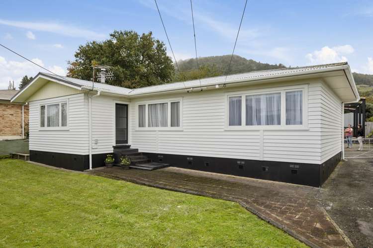 257 Clayton Road Pukehangi_13
