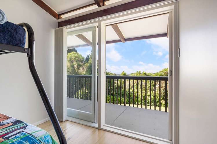 865 West Coast Road Oratia_13