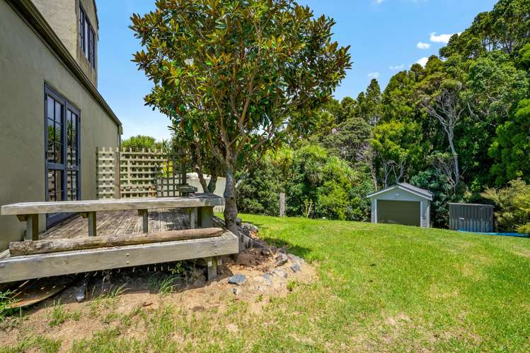 65 M Greenwood Road Leigh_24