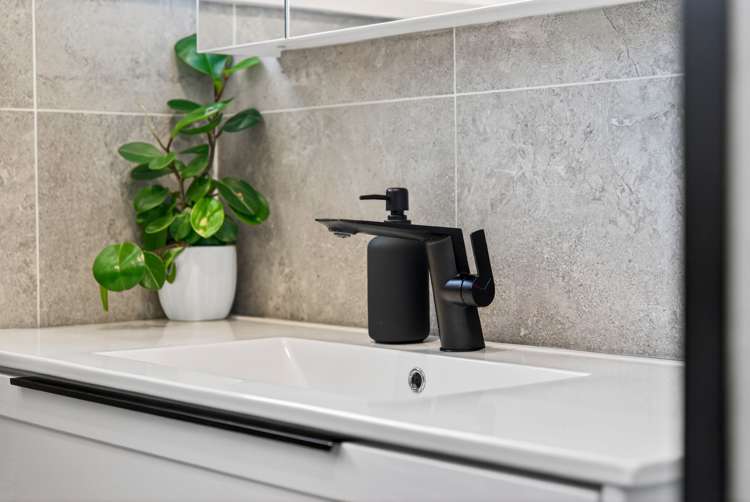 1/55B Springs Road, Parakai Helensville_17