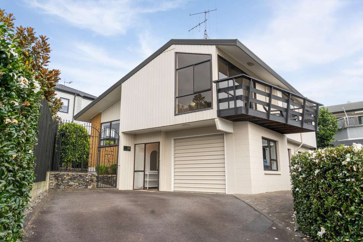 48 Eaton Crescent_0