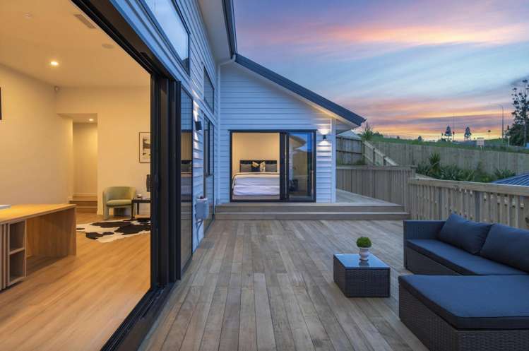 17 Awanui Road Red Beach_27