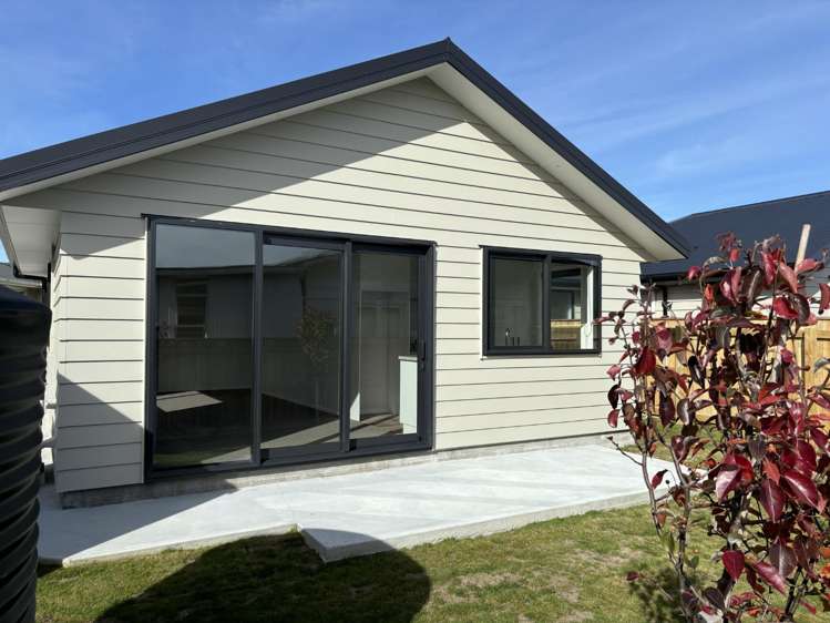 2/68A Hedges Street 1225_0