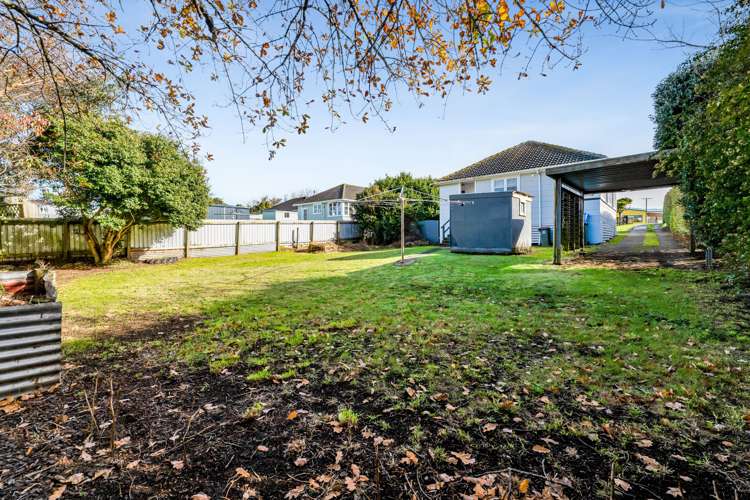 53 Fairfield Road Hawera_17