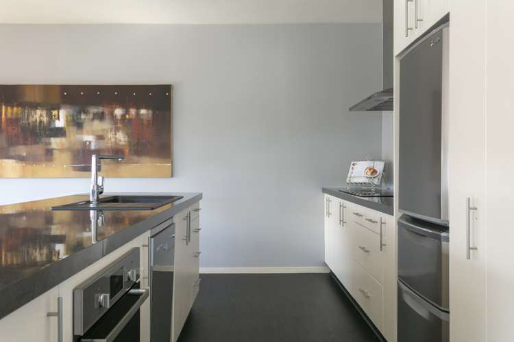 7 Ngamotu Road Taupo_12