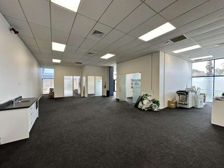 288 Te Atatu Road Te Atatu South_4