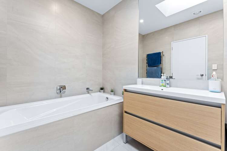 28 Owen Chapman Drive Red Beach_17