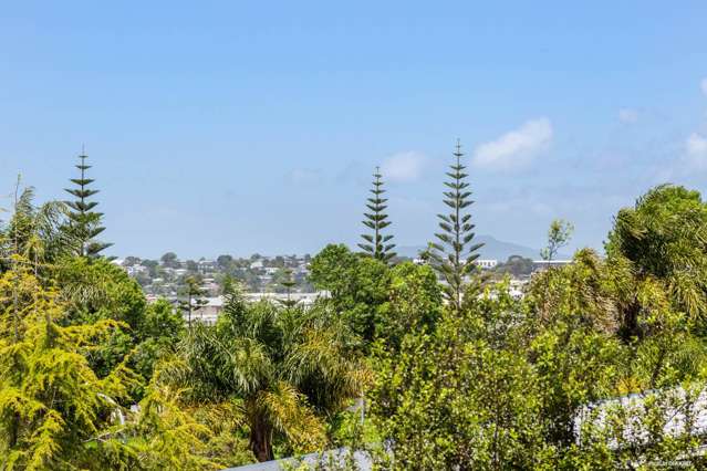 2/16 Normanton Street Glenfield_3